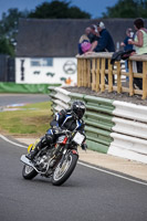 Vintage-motorcycle-club;eventdigitalimages;mallory-park;mallory-park-trackday-photographs;no-limits-trackdays;peter-wileman-photography;trackday-digital-images;trackday-photos;vmcc-festival-1000-bikes-photographs